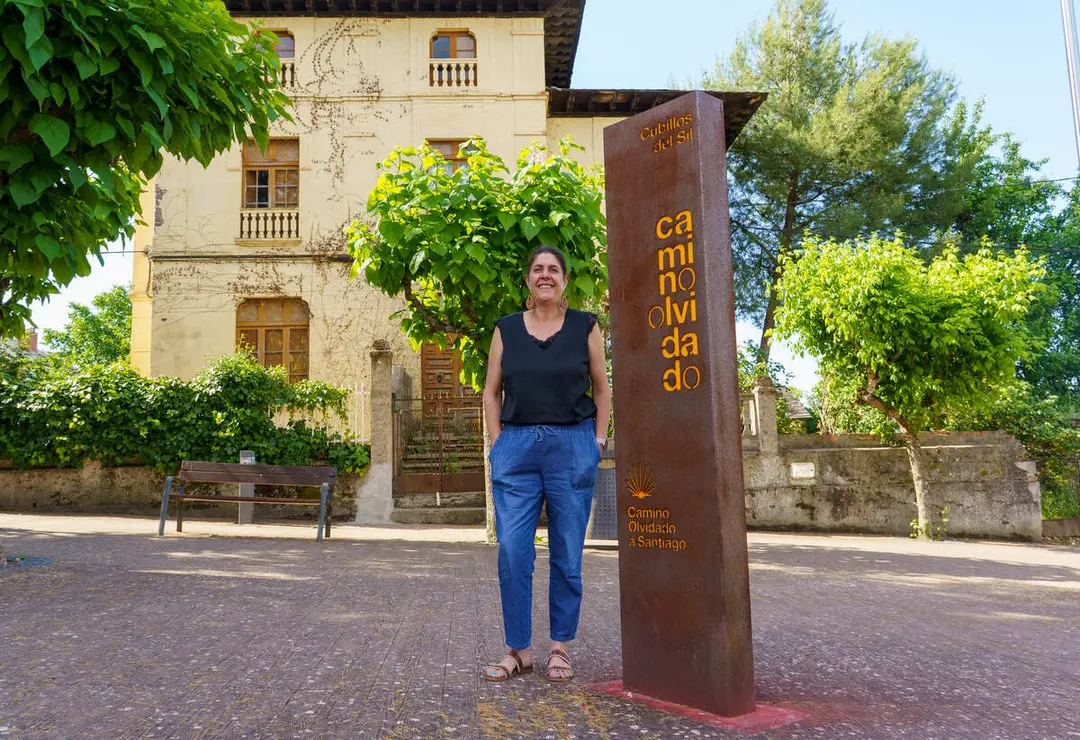 La presidenta de la Asociaci&oacute;n Leonesa del Camino Olvidado, Charo G&oacute;mez, en el d&eacute;cimo aniversario de su constituci&oacute;n