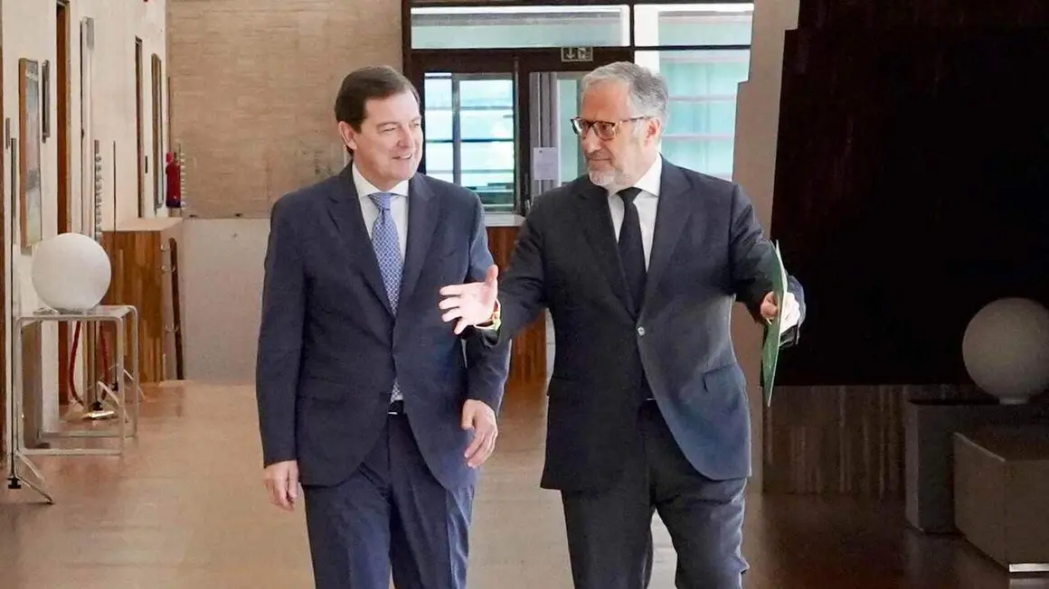 Pacto PP Vox (1)