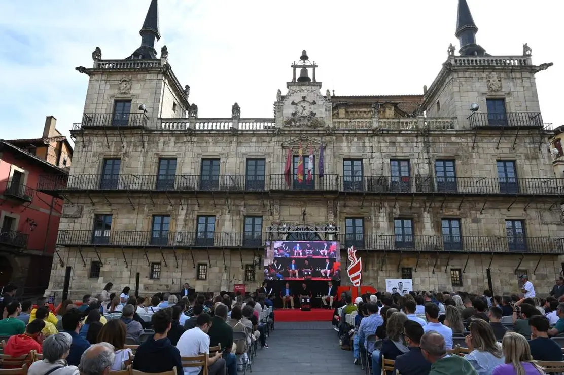 LOS TRES REYES DE LE&Oacute;N (4)