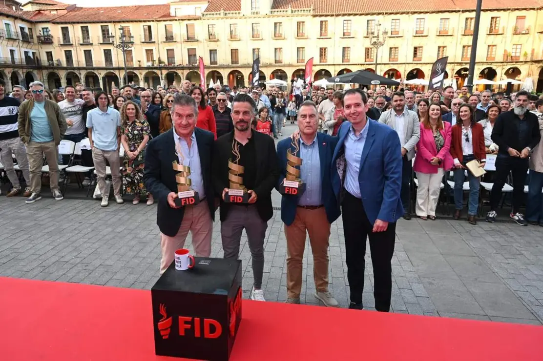 LOS TRES REYES DE LE&Oacute;N (6)