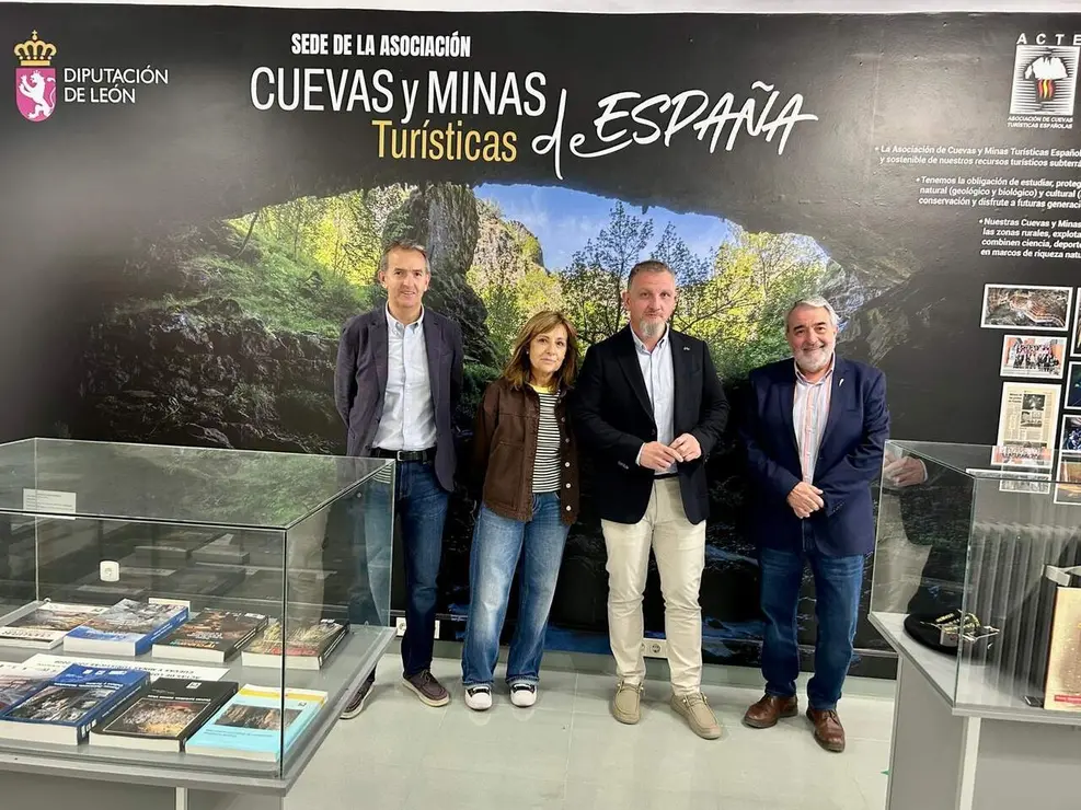 La Cueva de Valporquero celebra su 60 aniversario y se convierte en sede de la Asociaci&oacute;n de Cuevas Tur&iacute;sticas Espa&ntilde;olas. Foto: Diputaci&oacute;n de Le&oacute;n.