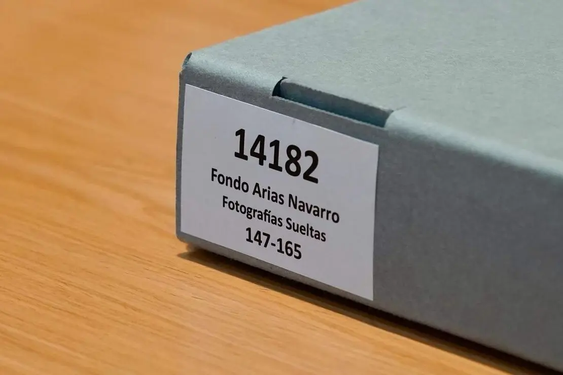 El delegado territorial de la Junta, Eduardo Diego, presenta el fondo documental &lsquo;Arias Navarro&rsquo;, en el marco de la Semana Internacional de los Archivos