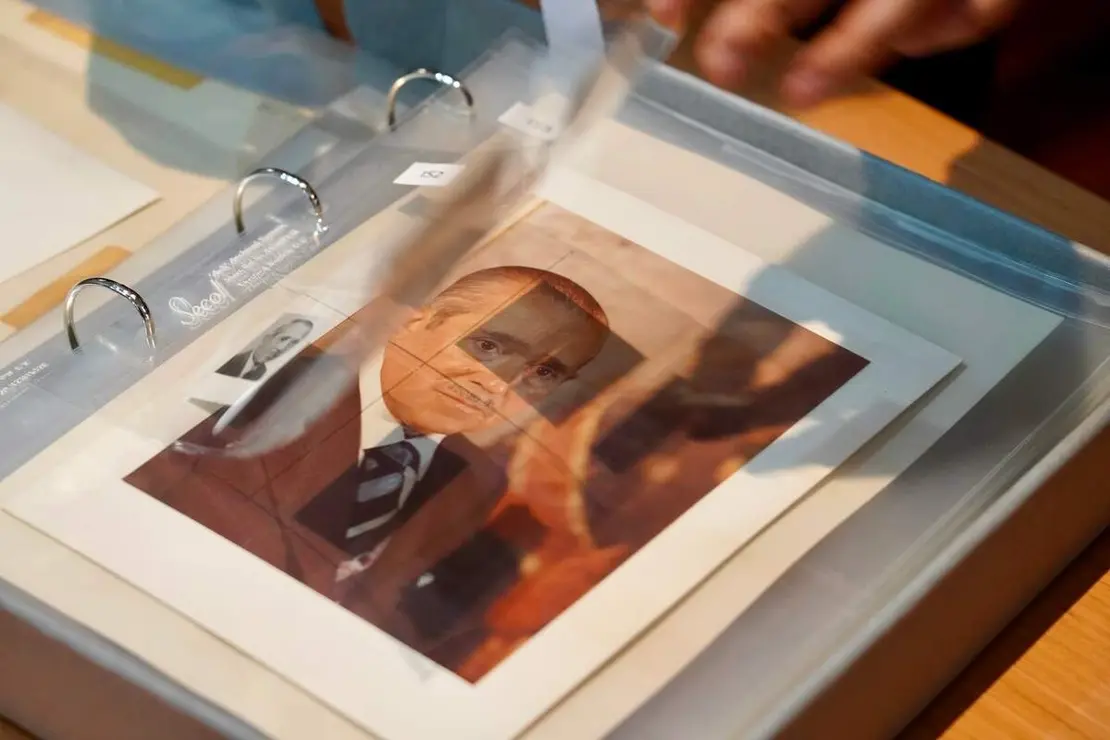 El delegado territorial de la Junta, Eduardo Diego, presenta el fondo documental &lsquo;Arias Navarro&rsquo;, en el marco de la Semana Internacional de los Archivos