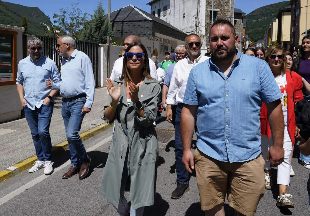Paro de tres horas y manifestaci&oacute;n en Villablino (Le&oacute;n), bajo el lema &lsquo;Laciana merece futuro&rsquo;