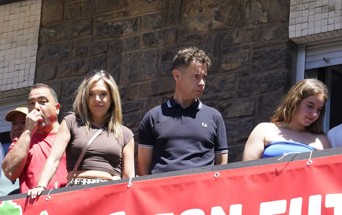 Paro de tres horas y manifestaci&oacute;n en Villablino (Le&oacute;n), bajo el lema &lsquo;Laciana merece futuro&rsquo;