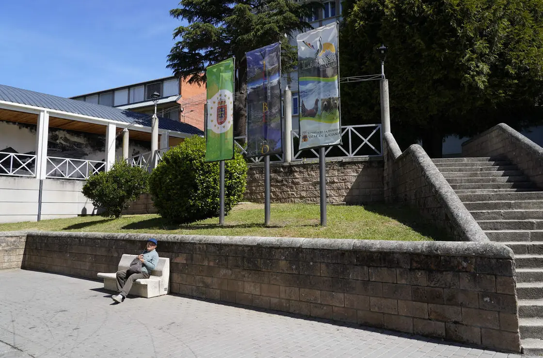 Paro de tres horas y manifestaci&oacute;n en Villablino (Le&oacute;n), bajo el lema &lsquo;Laciana merece futuro&rsquo;