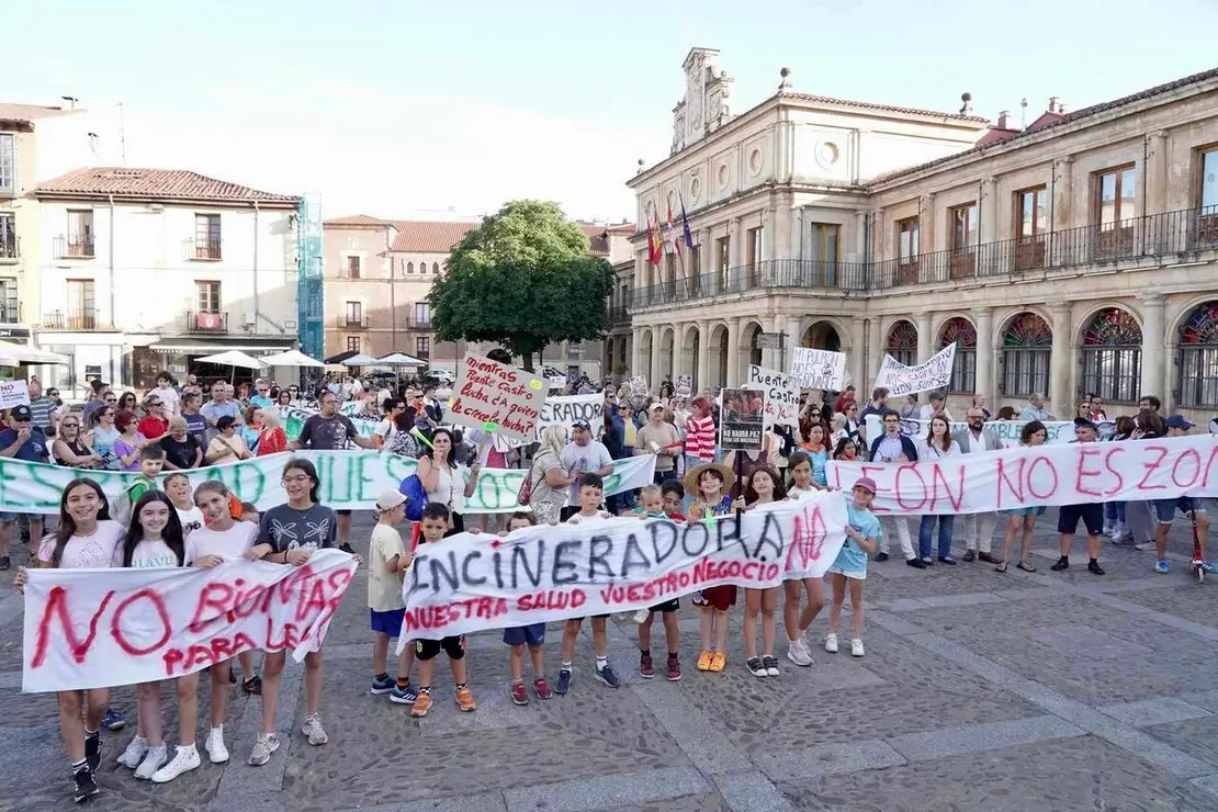 La plataforma contra la planta de biomasa de Puente Castro en Le&oacute;n se manifiesta contra el proyecto