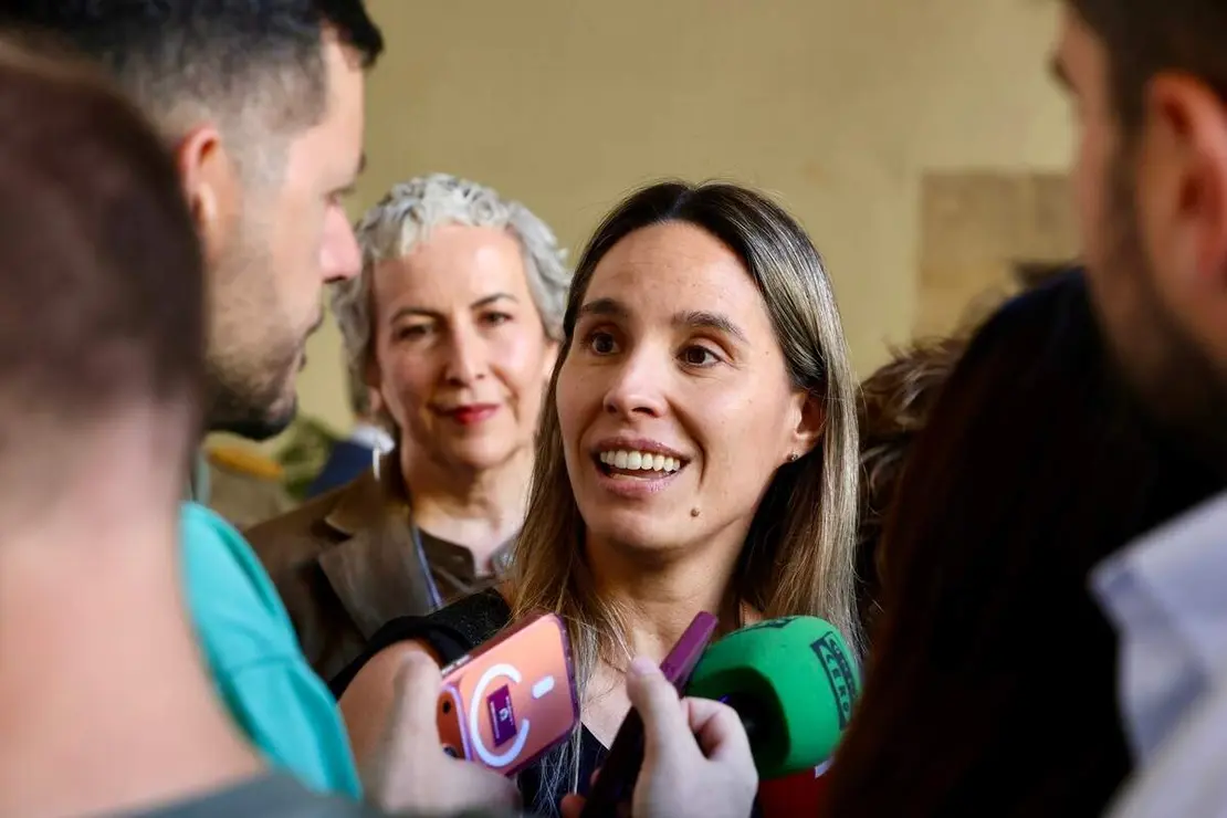 El viceconsejero de Transformaci&oacute;n Digital, Luis Enrique Ortega, y el alcalde de Le&oacute;n, Jos&eacute; Antonio Diez, inauguran la Jornada &lsquo;Tecnolog&iacute;as Cu&aacute;nticas, Seguridad y Defensa&rsquo;, organizada por el Centro de Supercomputaci&oacute;n de Castilla y Le&oacute;n