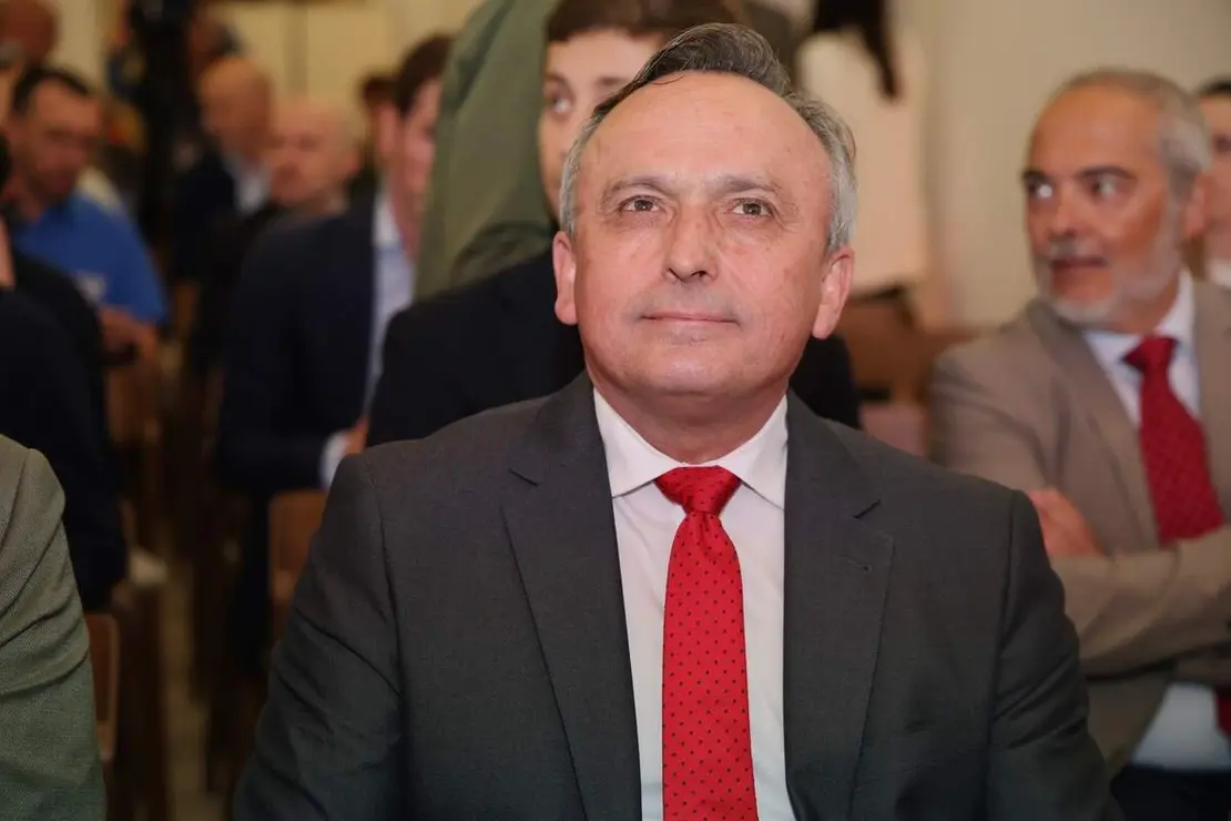 El viceconsejero de Transformaci&oacute;n Digital, Luis Enrique Ortega, y el alcalde de Le&oacute;n, Jos&eacute; Antonio Diez, inauguran la Jornada &lsquo;Tecnolog&iacute;as Cu&aacute;nticas, Seguridad y Defensa&rsquo;, organizada por el Centro de Supercomputaci&oacute;n de Castilla y Le&oacute;n