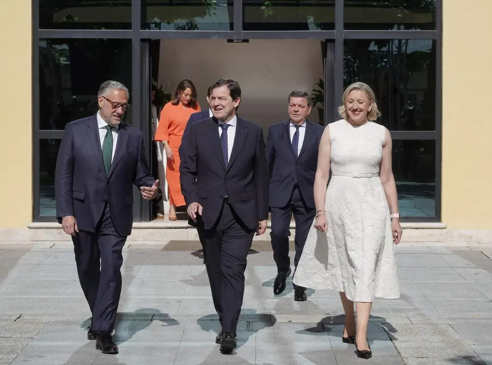 Gobierno (15)