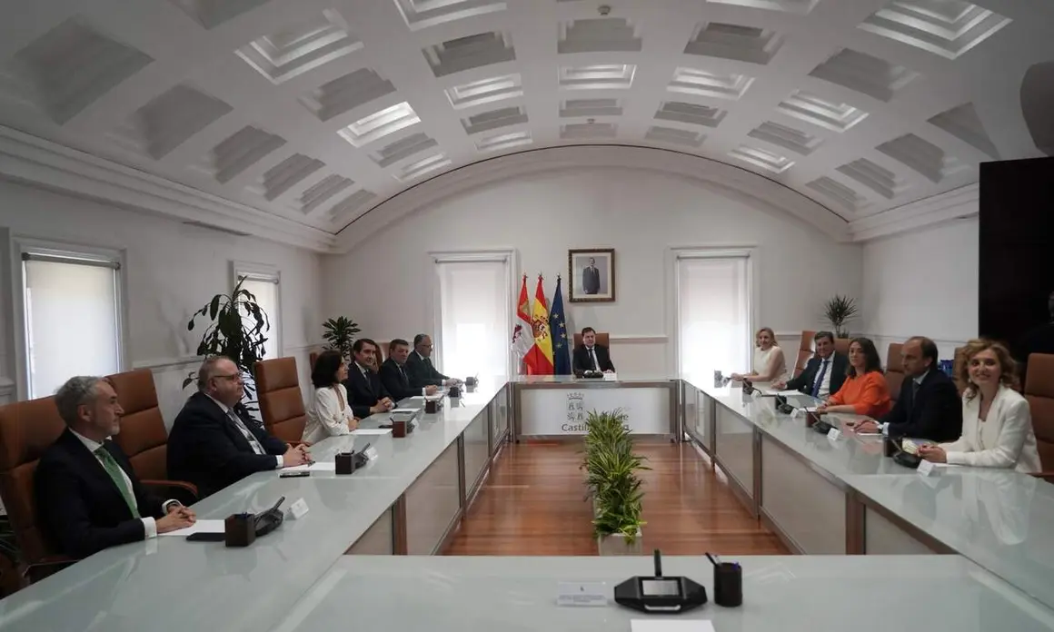 Gobierno (16)
