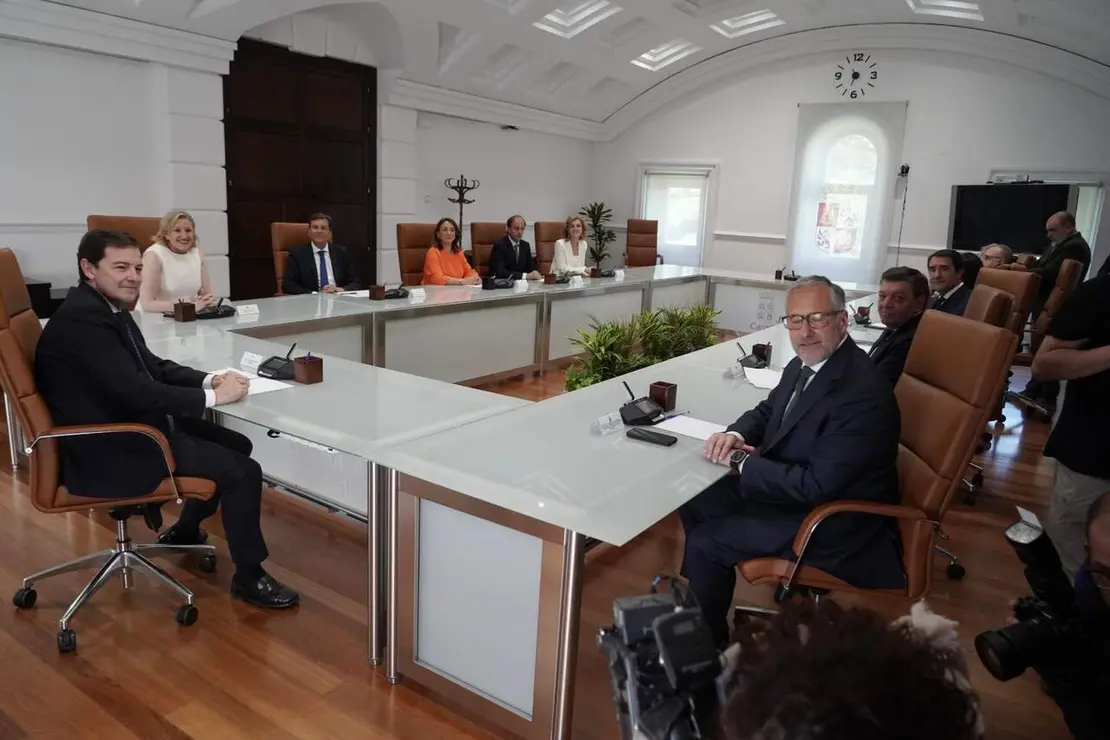 Gobierno (17)