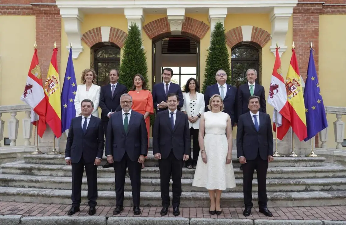 Gobierno (19)