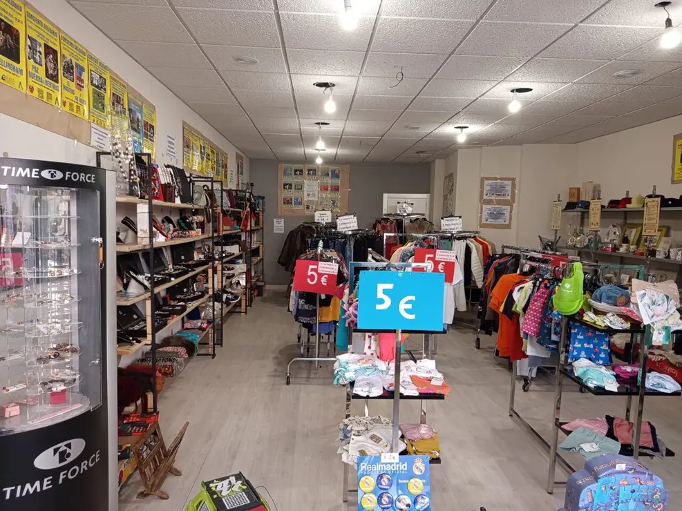 Mercadillo solidario Astorga (8)