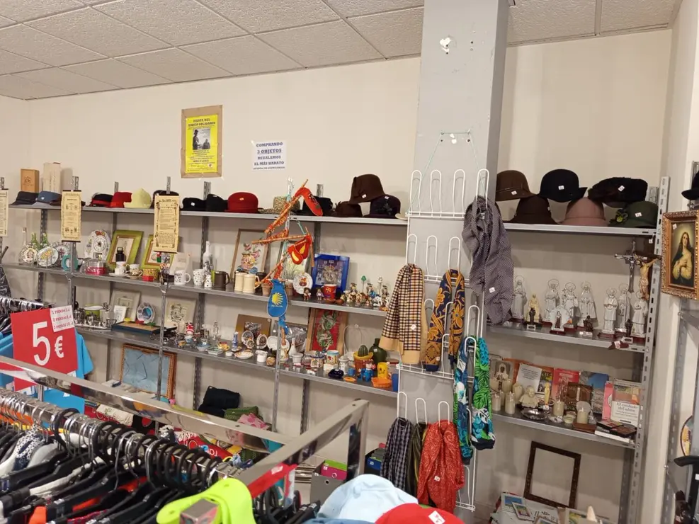 Mercadillo solidario Astorga (21)