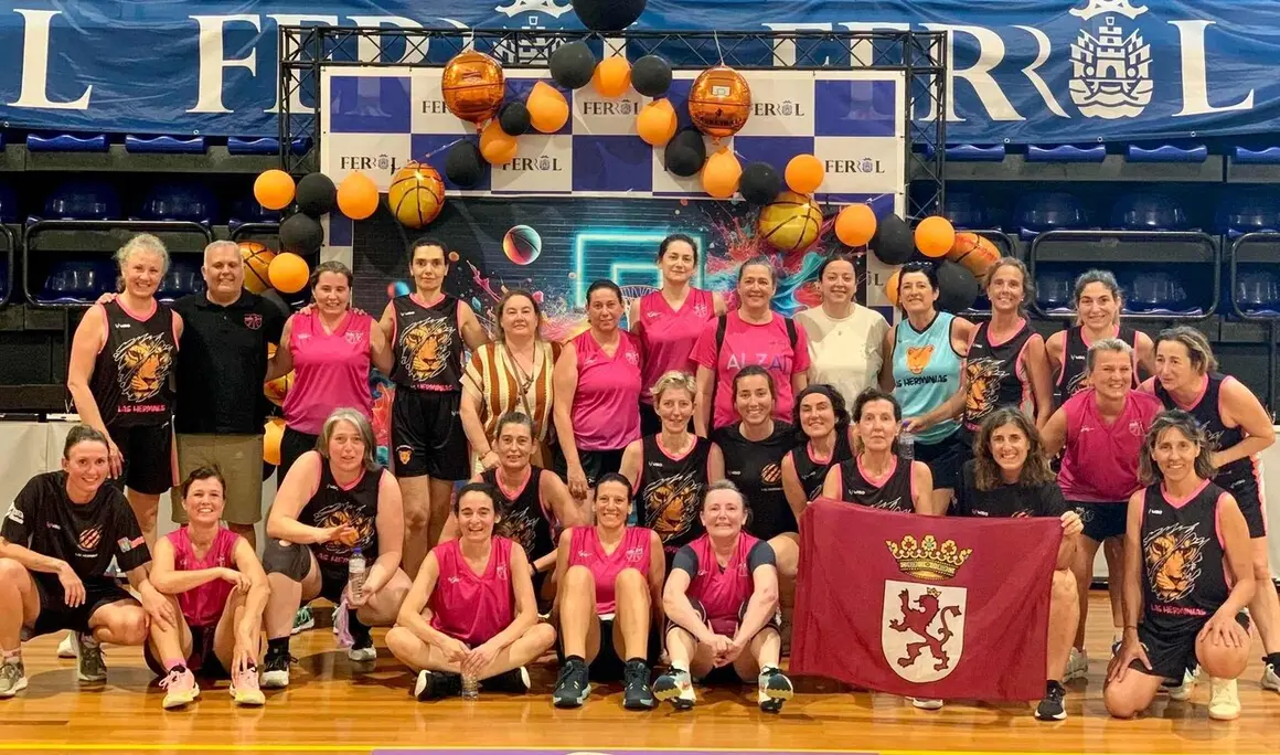 Las Herminias llevaron el nombre de Le&oacute;n al torneo Cidade de Ferrol, una cita que reuni&oacute; a diez equipos veteranos y confirm&oacute; el auge del deporte femenino m&aacute;s all&aacute; de los 35 a&ntilde;os