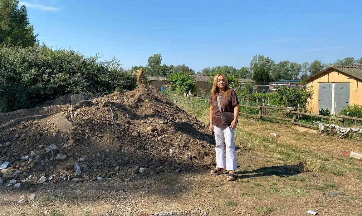 Los populares critican que los usuarios&nbsp;"contin&uacute;an sufriendo importantes deficiencias", ya que a la paralizaci&oacute;n de las obras se suma el "deterioro de la zona biosaludable" o&nbsp;la "falta de mantenimiento de los espacios comunes". Foto: PP.