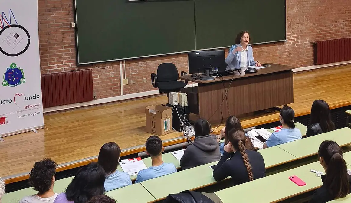 Intervenci&oacute;n de la doctora Paula Dios D&iacute;ez, del CAULE
