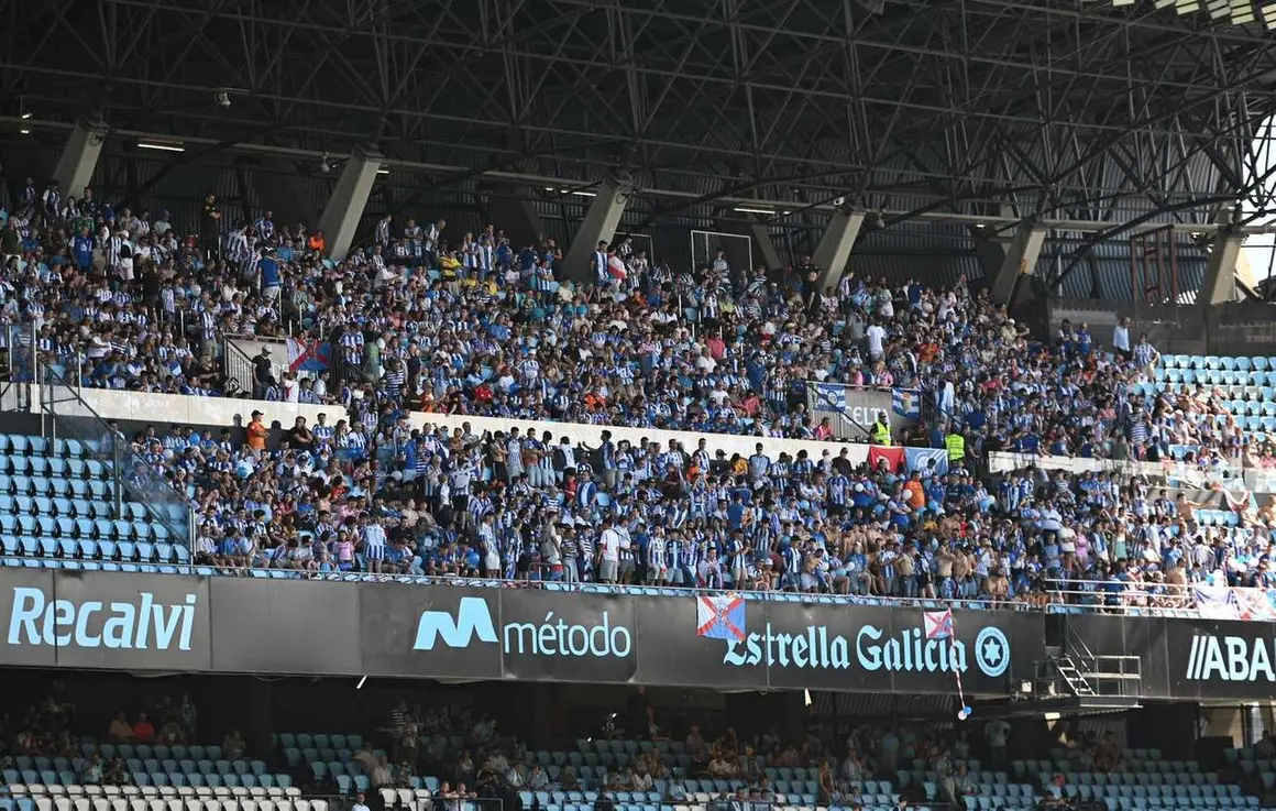 Afici&oacute;n blanquiazul en Bala&iacute;dos.