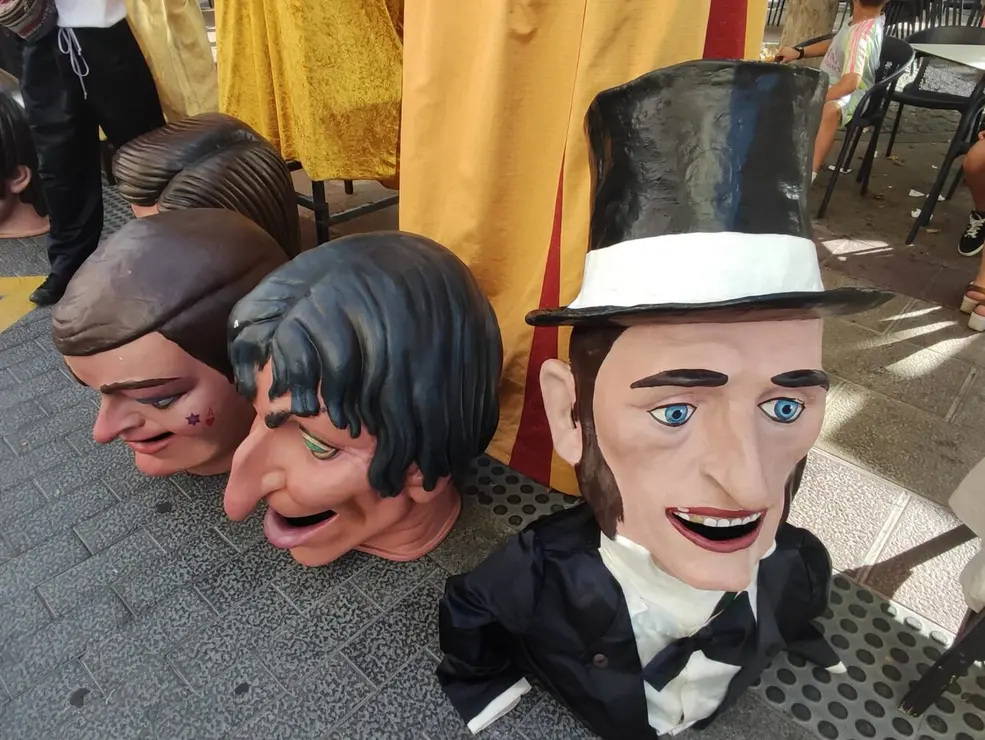 Gigantes y cabezudos (2)