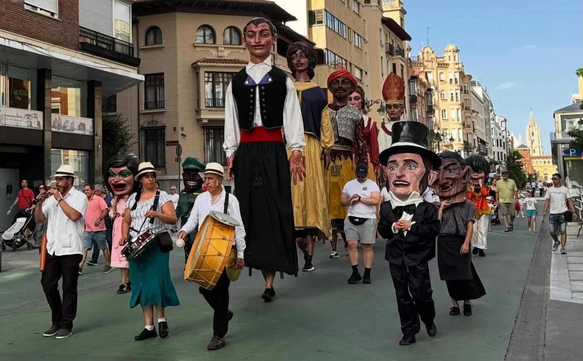 Gigantes y cabezudos (9)