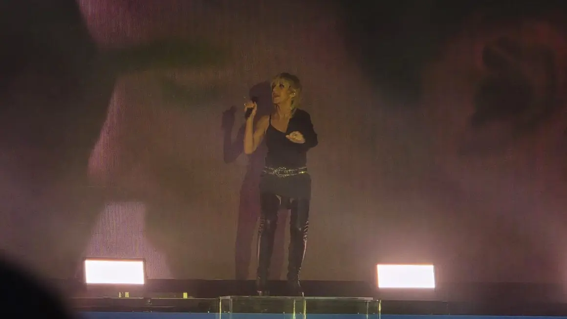 Ana Torroja (2)