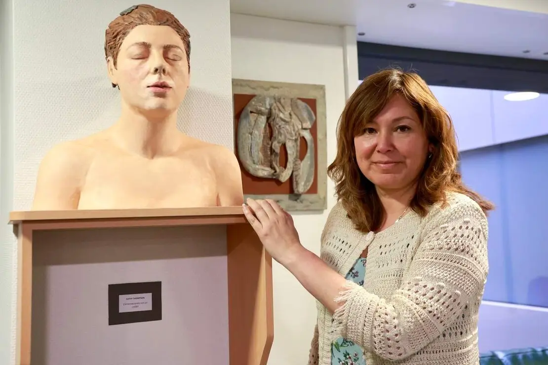 El hospital de d&iacute;a Oncohematol&oacute;gico del Complejo Asistencial Universitario de Le&oacute;n presenta el proyecto &lsquo;Pinceladas de vida&rsquo;