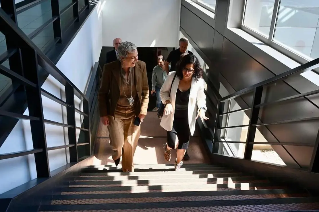 La consejera de Movilidad, Transformaci&oacute;n Digital e Inteligencia Artificial, Cristina Sanchidri&aacute;n, mantiene una reuni&oacute;n de trabajo con la directora de Scayle, Hilde P&eacute;rez, y visita el Centro de Supercomputaci&oacute;n de Castilla y Le&oacute;n