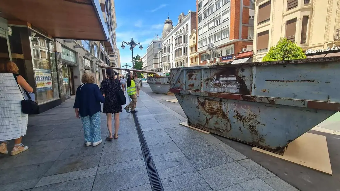 Mango impulsa el auge comercial de Ordo&ntilde;o II con su desembarco en el hist&oacute;rico local de Ur&iacute;a y refuerza el liderazgo econ&oacute;mico de la avenida.