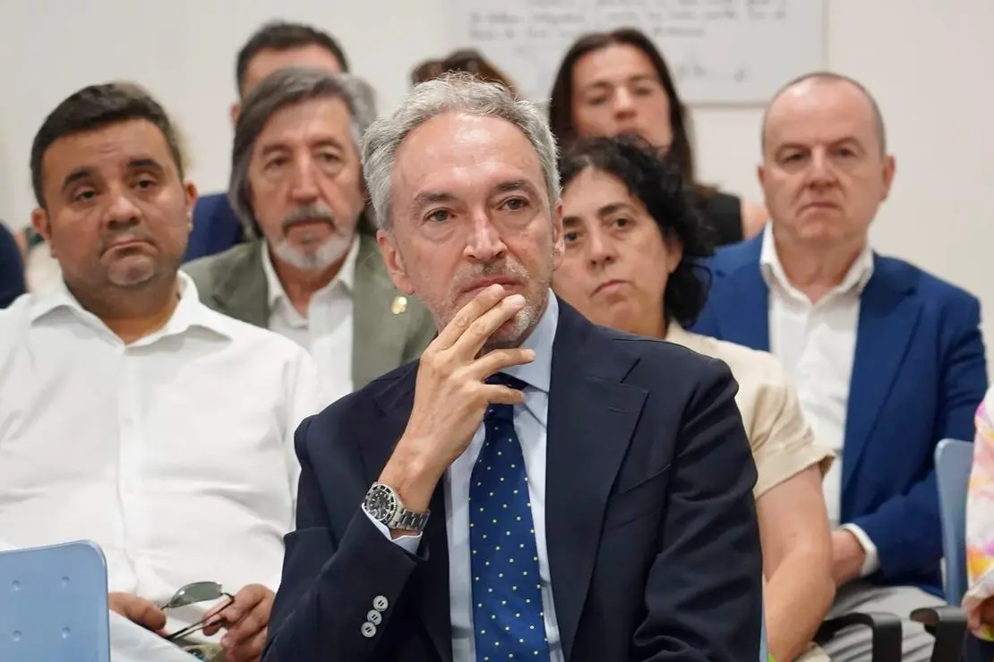 El consejero de Cultura, Turismo y Deporte, Alberto D&iacute;az Pico, ofrece la conferencia inaugural del VI Congreso de Turismo ''Le&oacute;n, escenarios para todo el a&ntilde;o'', organizado por Diario de Le&oacute;n