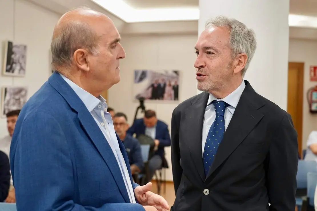 El consejero de Cultura, Turismo y Deporte, Alberto D&iacute;az Pico, ofrece la conferencia inaugural del VI Congreso de Turismo ''Le&oacute;n, escenarios para todo el a&ntilde;o'', organizado por Diario de Le&oacute;n