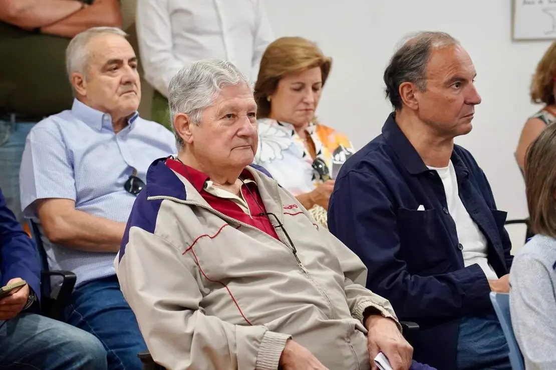 El consejero de Cultura, Turismo y Deporte, Alberto D&iacute;az Pico, ofrece la conferencia inaugural del VI Congreso de Turismo ''Le&oacute;n, escenarios para todo el a&ntilde;o'', organizado por Diario de Le&oacute;n
