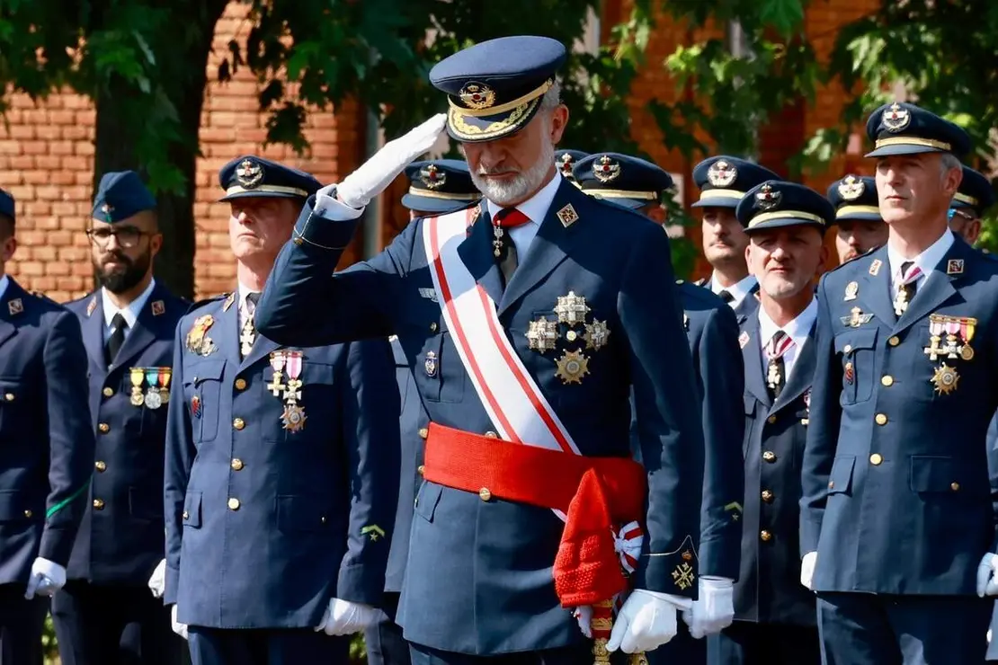 Acto de entrega de los Reales Despachos de Sargento a la XXXIV promoci&oacute;n de la Academia B&aacute;sica del Aire y del Espacio, que est&aacute; presidido por el rey Felipe VI. Acuden al acto el presidente de la Junta, Alfonso Fern&aacute;ndez Ma&ntilde;ueco, el de las Cortes de Castilla y Le&oacute;n, Francisco V&aacute;zquez y el delegado del Gobierno, Nicanor Sen, entre otras autoridades