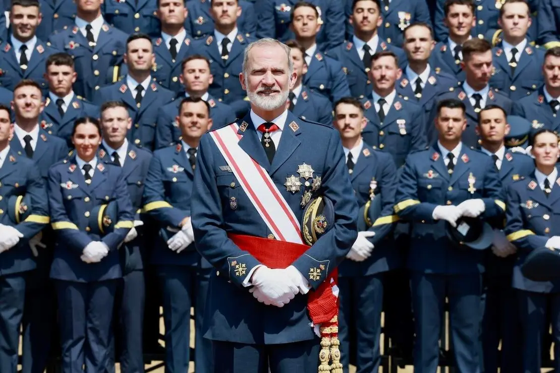 Acto de entrega de los Reales Despachos de Sargento a la XXXIV promoci&oacute;n de la Academia B&aacute;sica del Aire y del Espacio, que est&aacute; presidido por el rey Felipe VI. Acuden al acto el presidente de la Junta, Alfonso Fern&aacute;ndez Ma&ntilde;ueco, el de las Cortes de Castilla y Le&oacute;n, Francisco V&aacute;zquez y el delegado del Gobierno, Nicanor Sen, entre otras autoridades