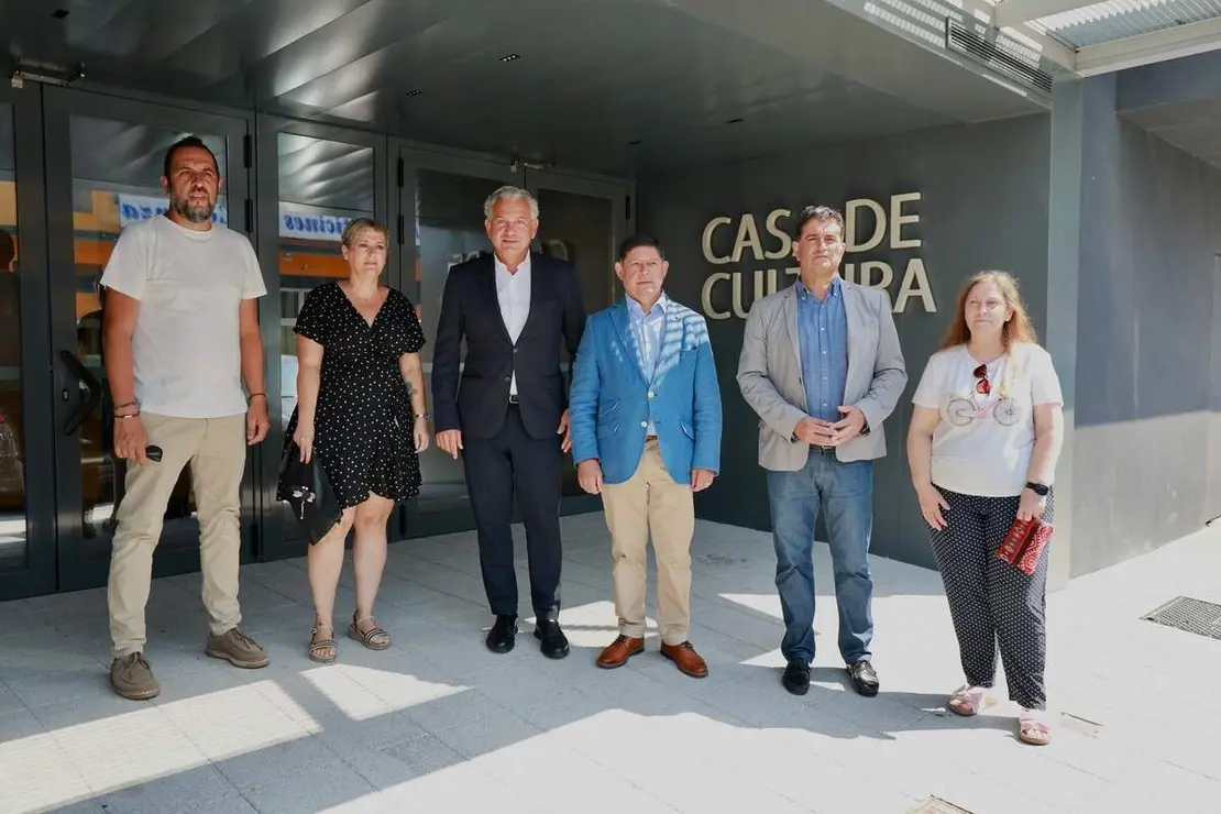El delegado del Gobierno en Castilla y Le&oacute;n, Nicanor Sen, visita las actuaciones finalizadas en la Casa de la Cultura de Valencia de Don Juan financiadas a cargo del Programa de Impulso a la Rehabilitaci&oacute;n de los Edificios P&uacute;blicos