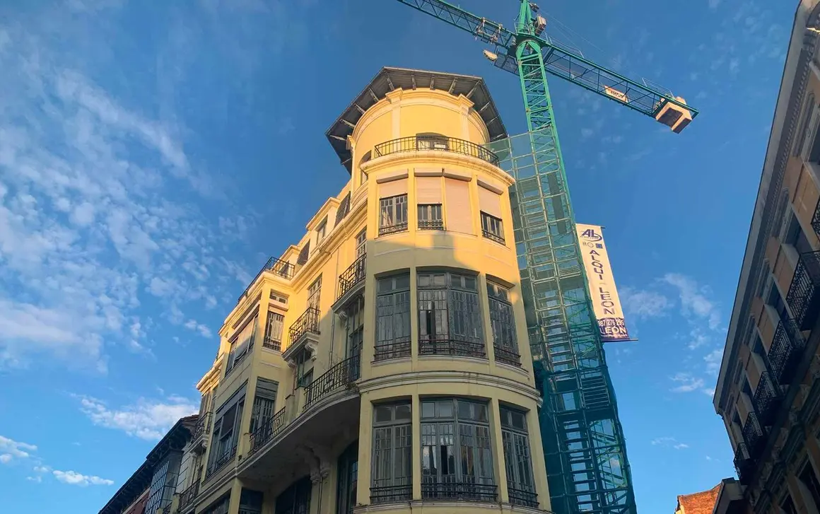 Hotel (1)