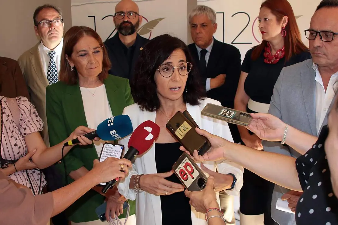 La consejera de Movilidad, Transformaci&oacute;n Digital e Inteligencia Artificial, Cristina Sanchidri&aacute;n inaugura la jornada 'Comunicaciones cr&iacute;ticas: la red que protege cuando m&aacute;s importa'. Foto: Peio Garc&iacute;a.