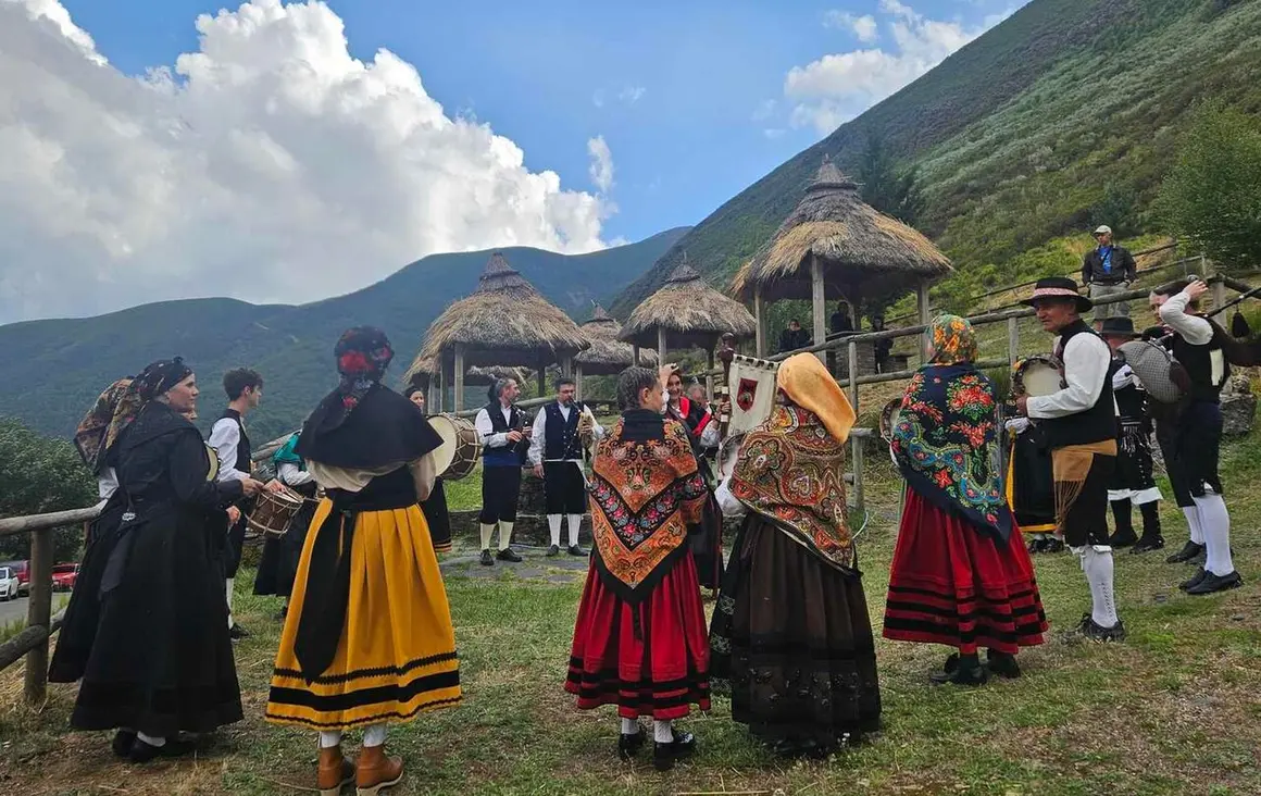 Folk (7)