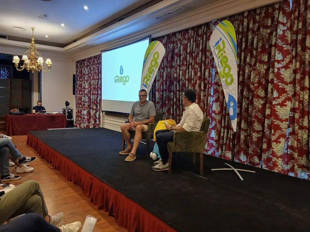 Charla de Xavi Fern&aacute;ndez 2