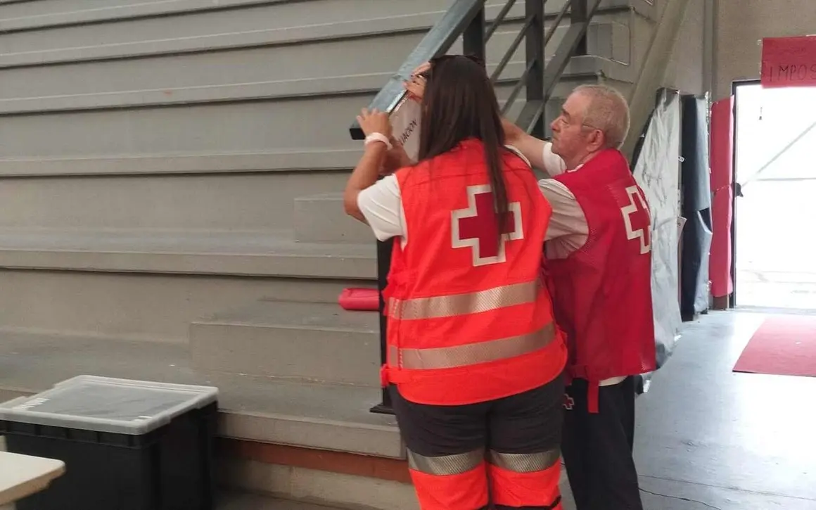 Cruz Roja (2)