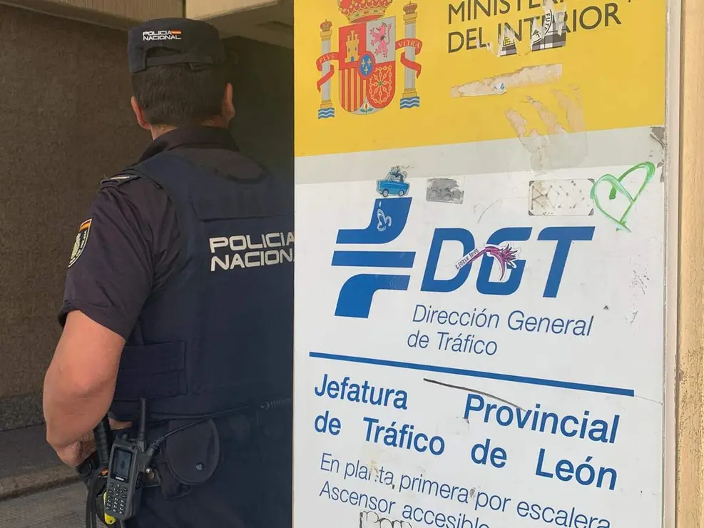 mani autoescuelas dgt (6)