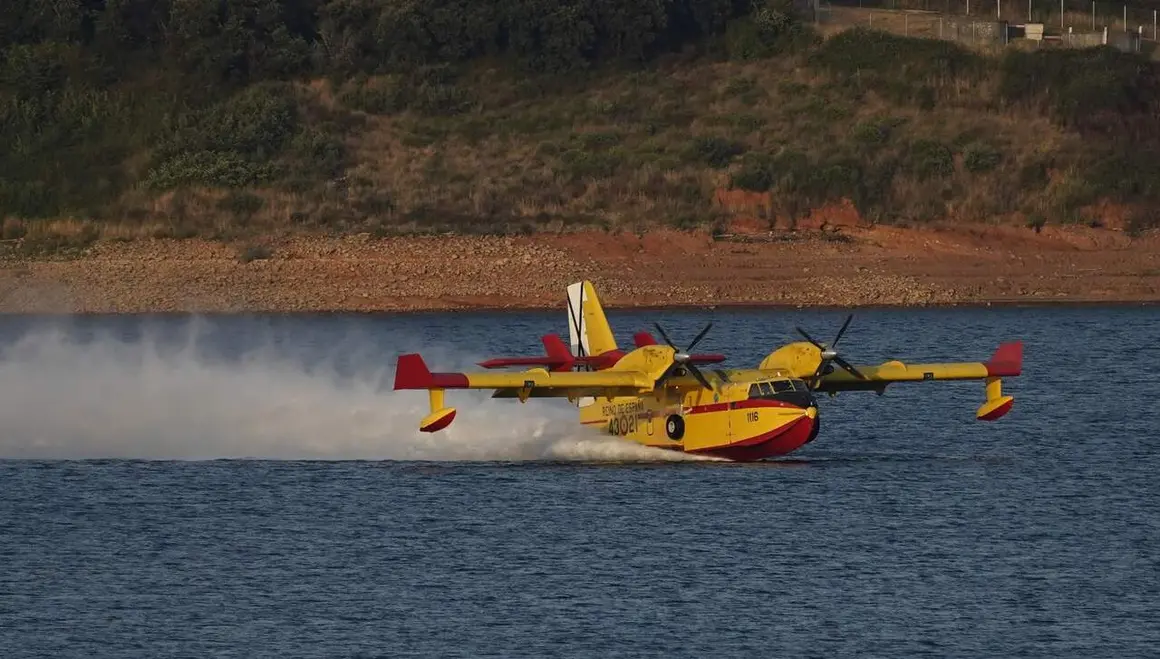 incedio veguellina hidroavion pantano barcenas (6)