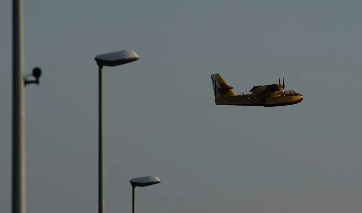 incedio veguellina hidroavion pantano barcenas (9)