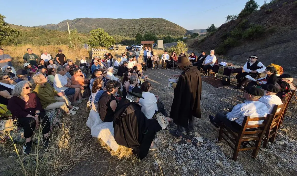 Vecinos de El Escobio, en Vegacervera, recrean con todo lujo de detalle una tradicional asamblea concejil de la monta&ntilde;a leonesa, una forma de gobierno que estuvo vigente durante m&aacute;s de 900 a&ntilde;os.