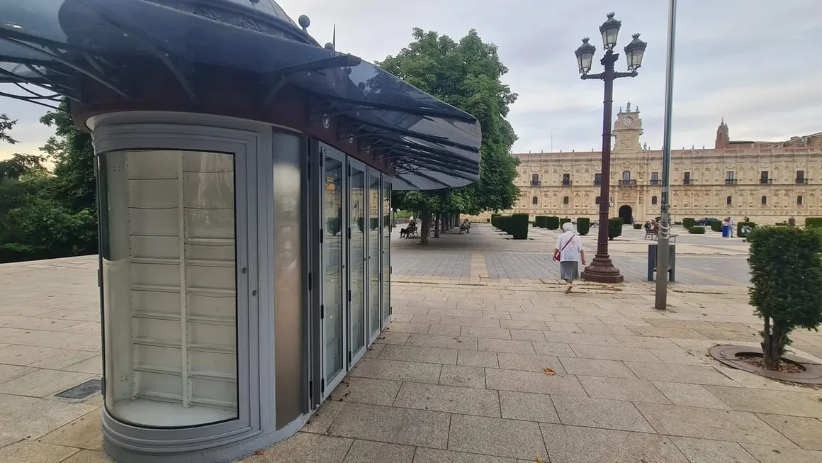 El establecimiento de la plaza de San Marcos, recuperado a finales de marzo por Mar&iacute;a Rodr&iacute;guez, vuelve a quedar cerrado ante la falta de rentabilidad.