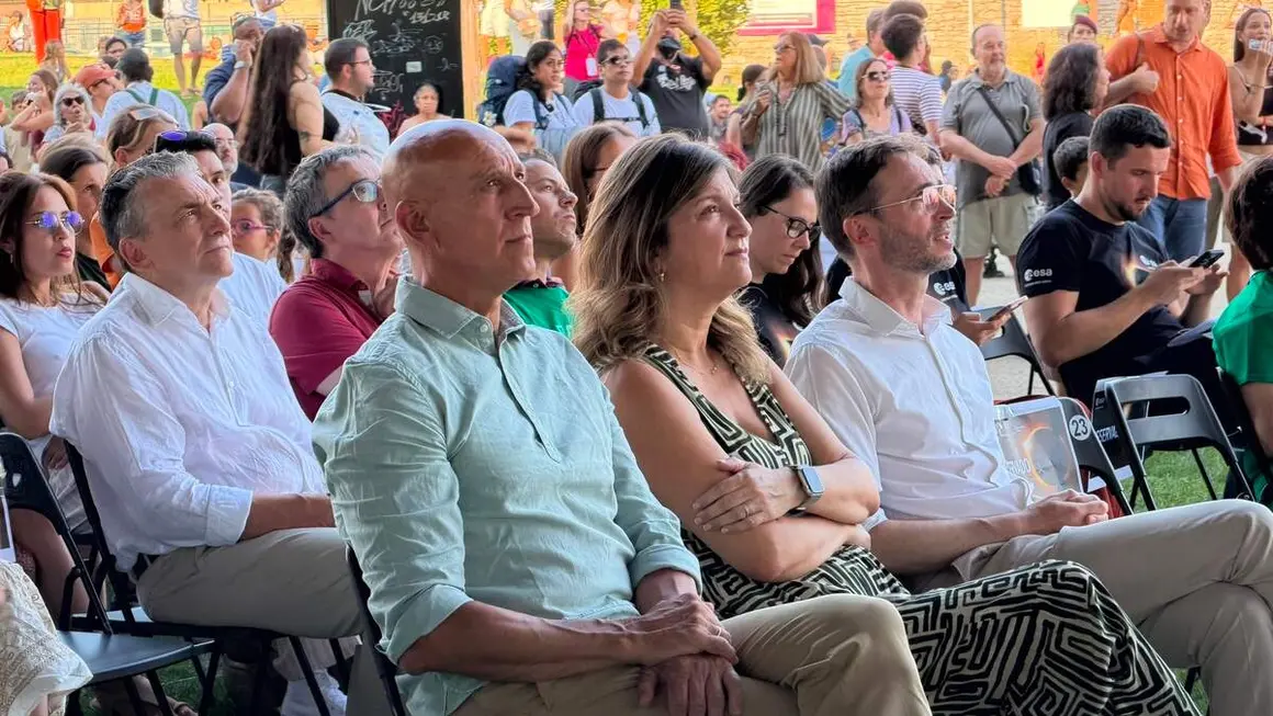Acto celebrado en el Palacio de Exposiciones de Le&oacute;n con motivo del eclipse solar