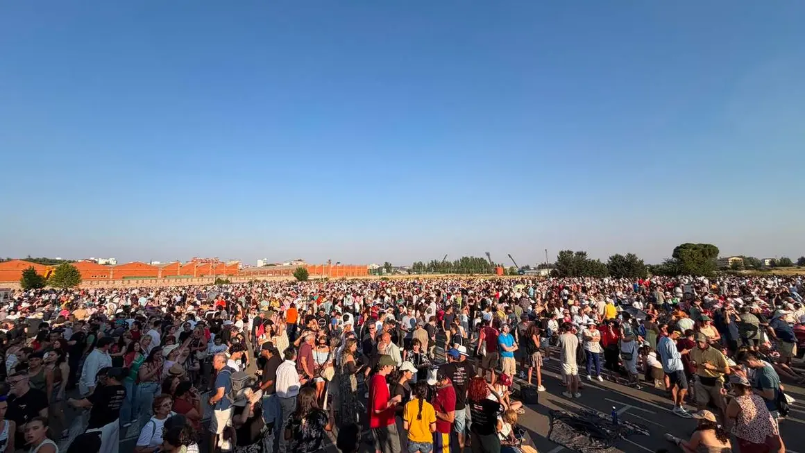 Acto celebrado en el Palacio de Exposiciones de Le&oacute;n con motivo del eclipse solar