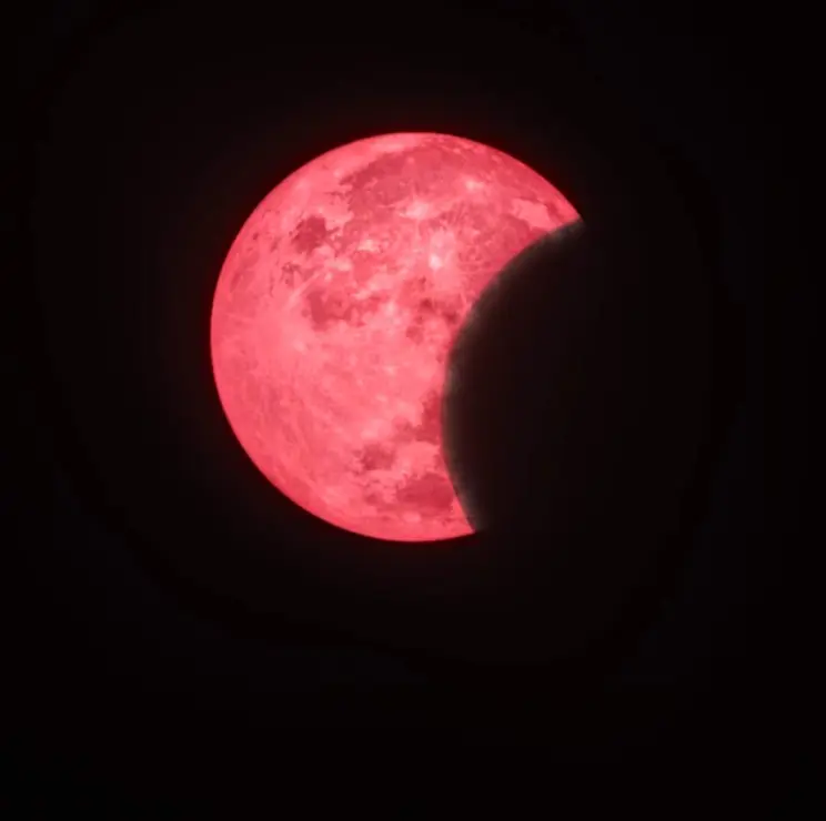 ECLIPSE  ALMUDENA RELLOSO (1)