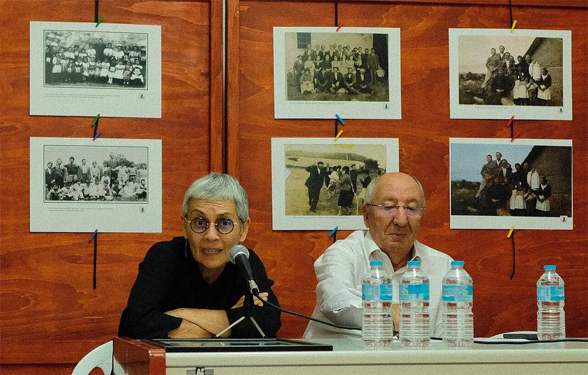 letras-11-Marfife-Santiago-conb-su-libro-sobre-Mar&iacute;a-Zambrano
