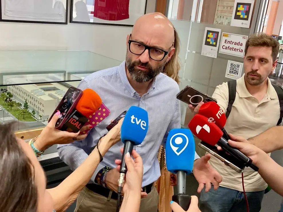 El subdelegado del Gobierno en Le&oacute;n, H&eacute;ctor Alaiz Moret&oacute;n, visita el Centro de Referencia Estatal de Discapacidad y Dependencia de San Andr&eacute;s del Rabanedo